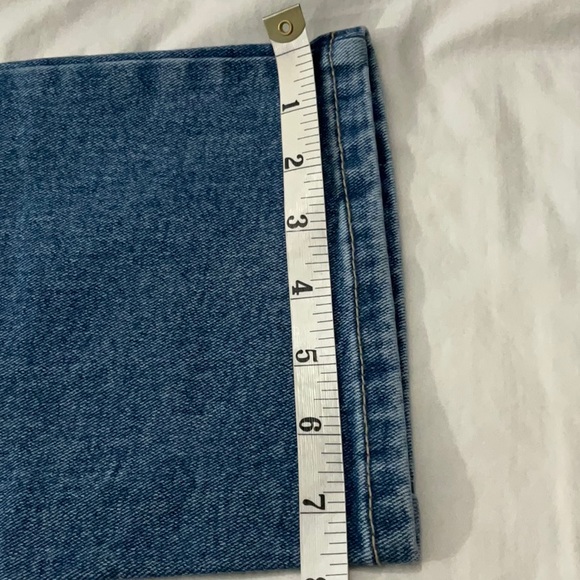 Style & Co Easy Fit Petite Jeans - Picture 5 of 6